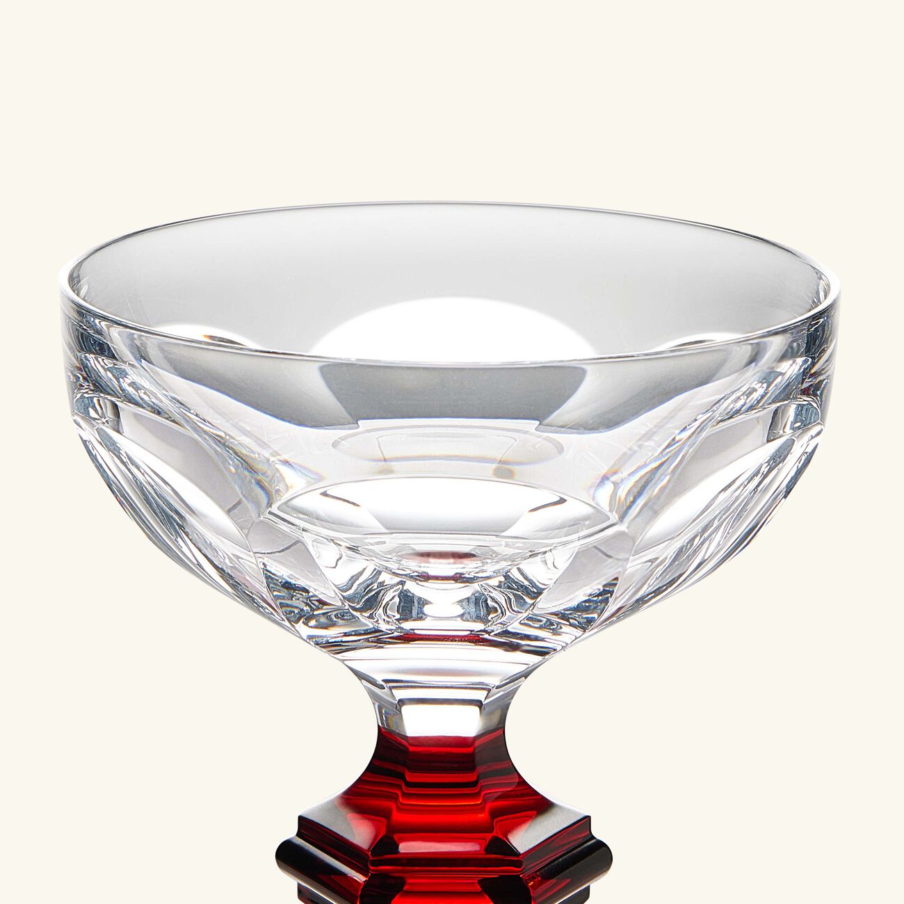 باكارا طقم هاركورت 1841 مؤلف من كأسي مشروب باللون الأحمر