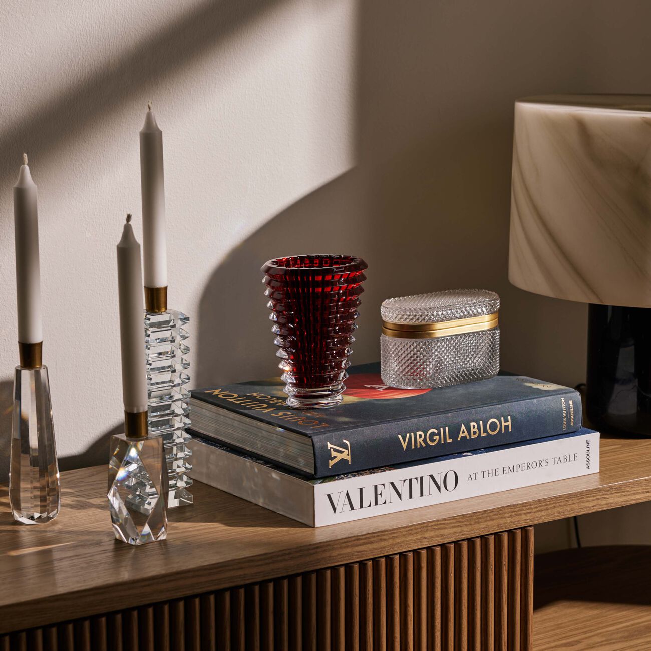 baccarat eye vase round small red