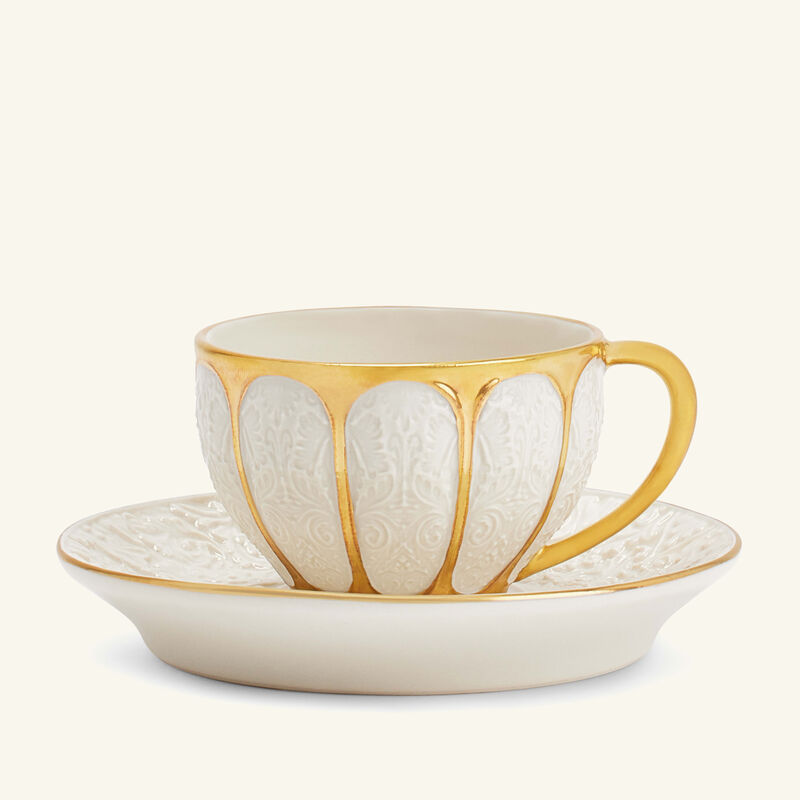 فيلاري فنجان القهوة آمور أبيض