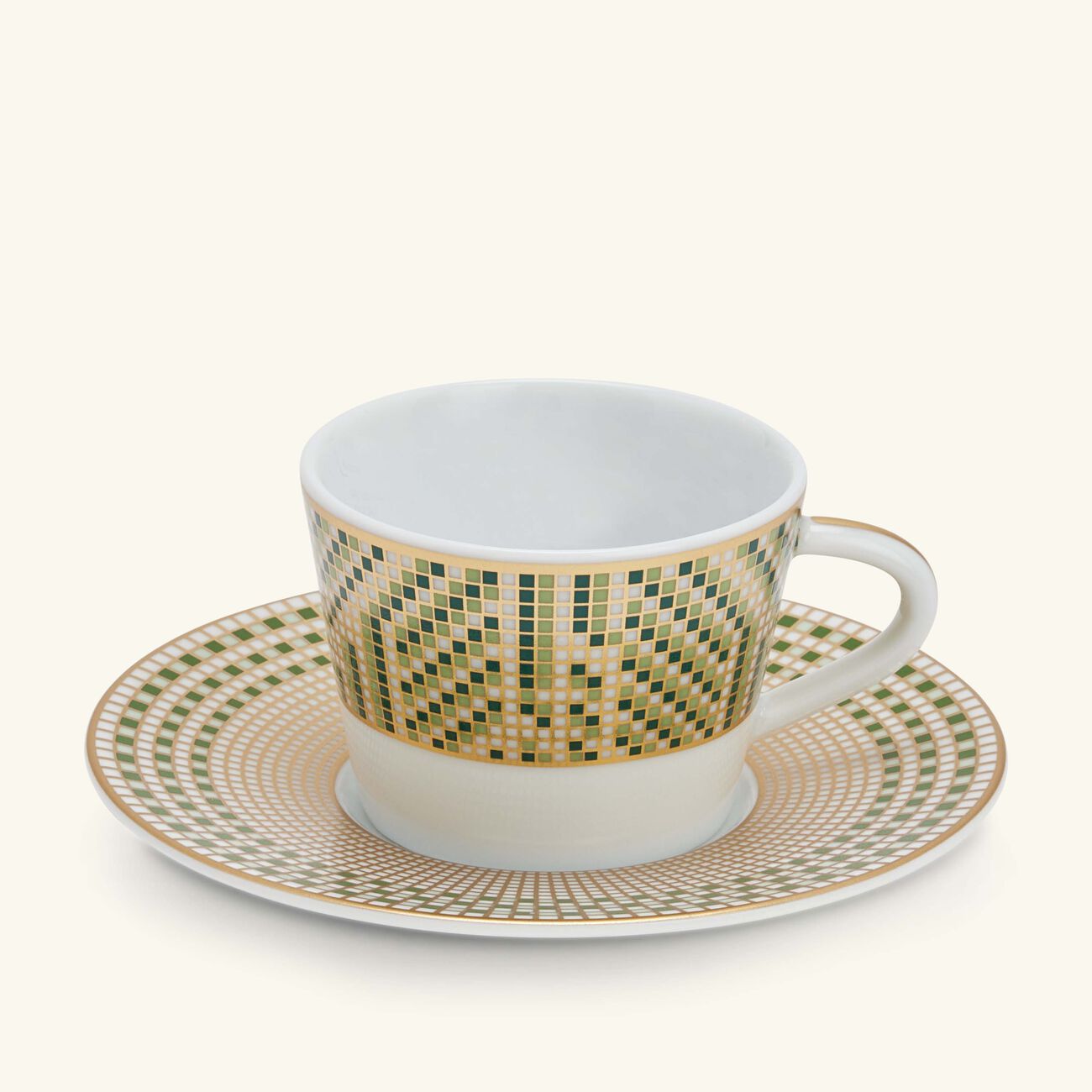 برناردو طقم أوغوستا المؤلف من 4 فناجين للإسبريسو مع صحونها