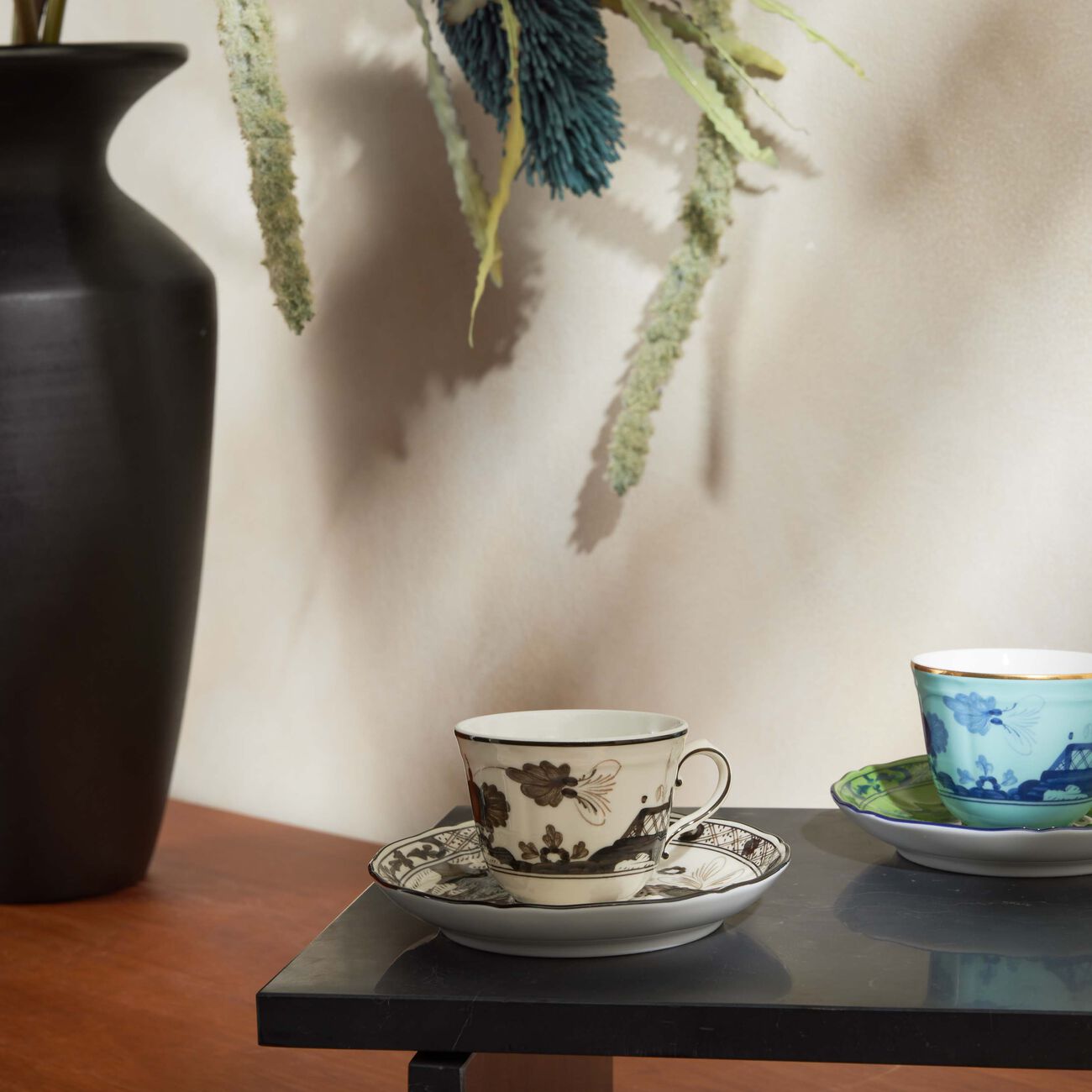 جينوري 1735 صحن القهوة أنتيكو دوتشيا أسود