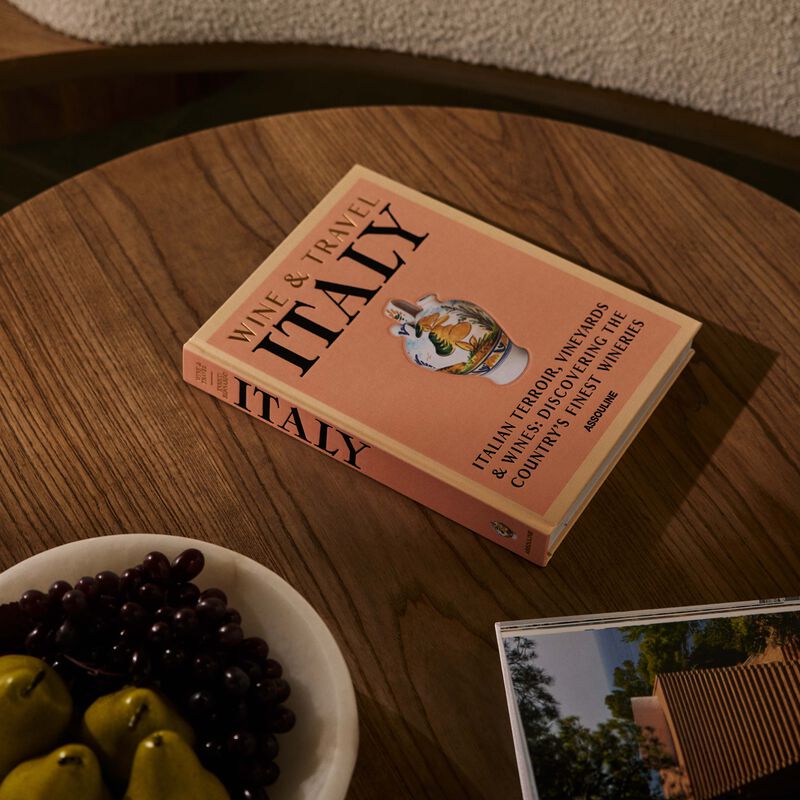 assouline wine   travel italy book 33x25cm