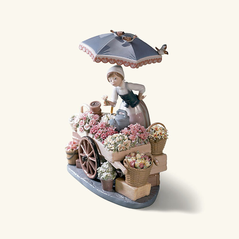 Flowers of The Season Woman Sculpture Medium Grey lladro flowers of the season woman sculpture medium grey