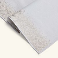 كاترين دينوال مفرش المائدة هارفست أبيض