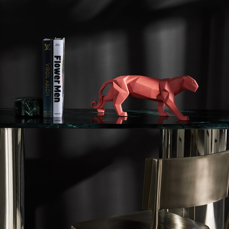 لادرو منحوتة على شكل فهد صغيرة وردية