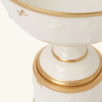 فيلاري وعاء الفاكهة باترفلاي بأقدام مرتفعة أبيض