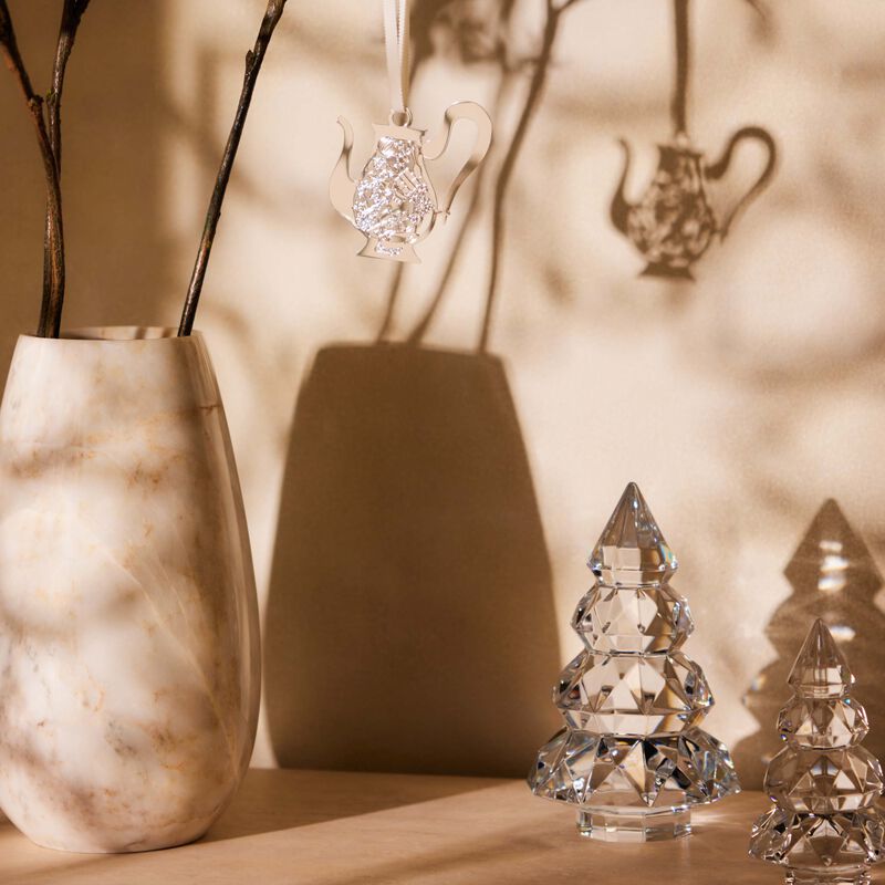 كريستوفل قطعة الزينة تريزور دارجان 2024 على شكل إبريق شاي بحجم صغير من البالاديوم