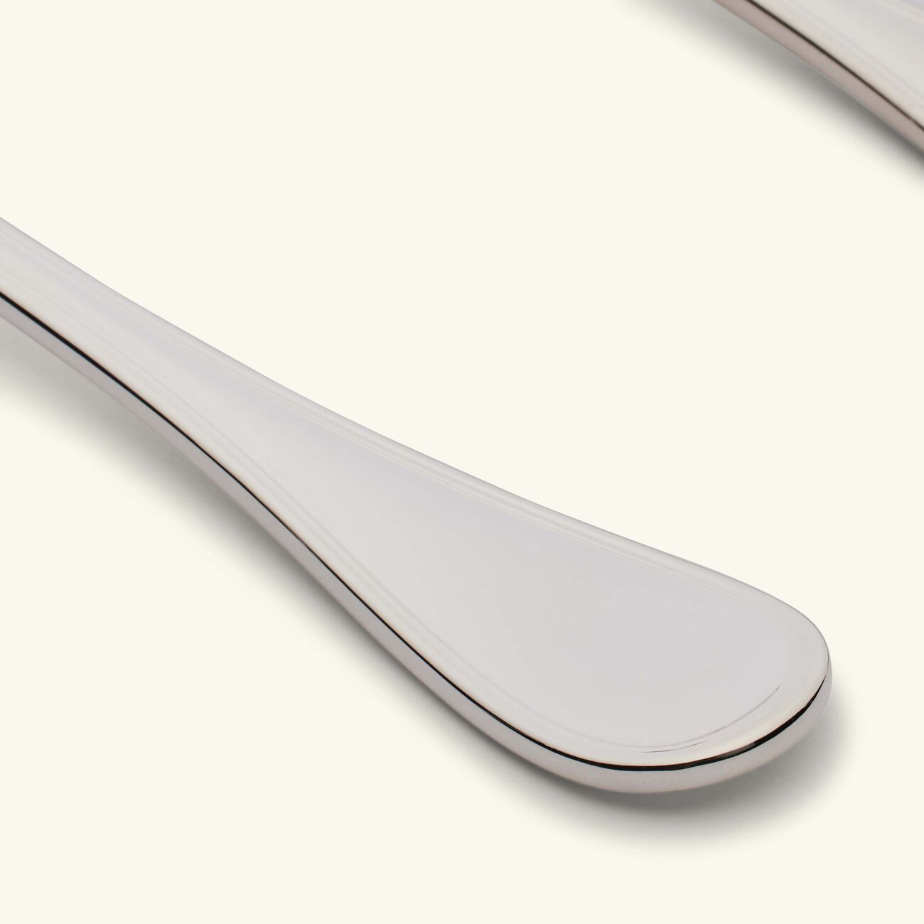 كريستوفل طقم آلبي للتقديم مطلي بالفضة مع علبة هدايا