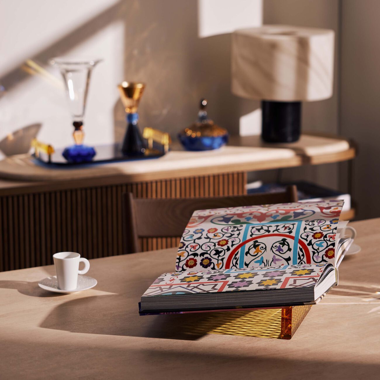 ريفليكشنز كوبنهاغن حامل الكتب دراسة متعدد الألوان