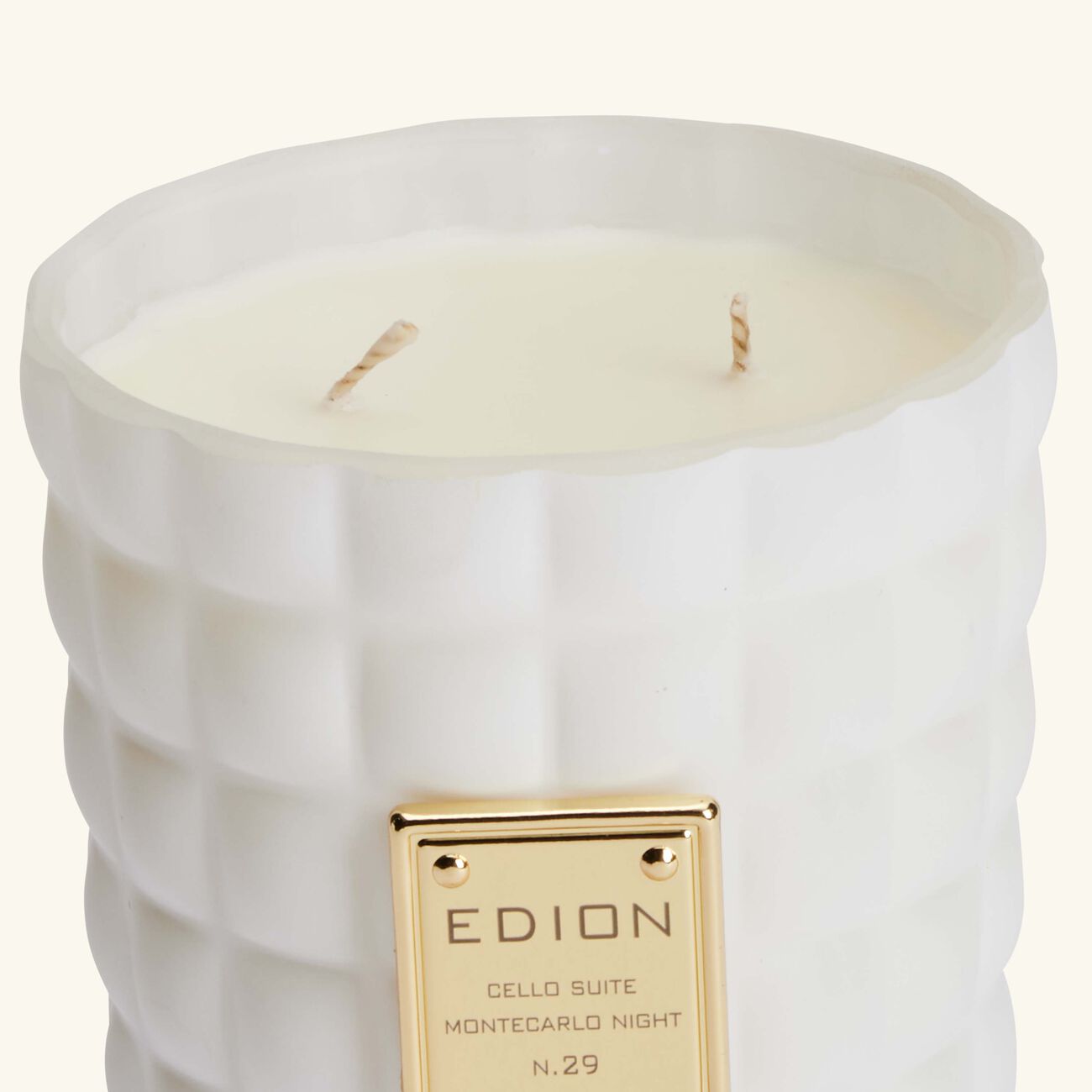 إديون الشمعة العطرية تشيلو سويت نمبر 29 مونتي كارلو نايت نيرو   300 غ
