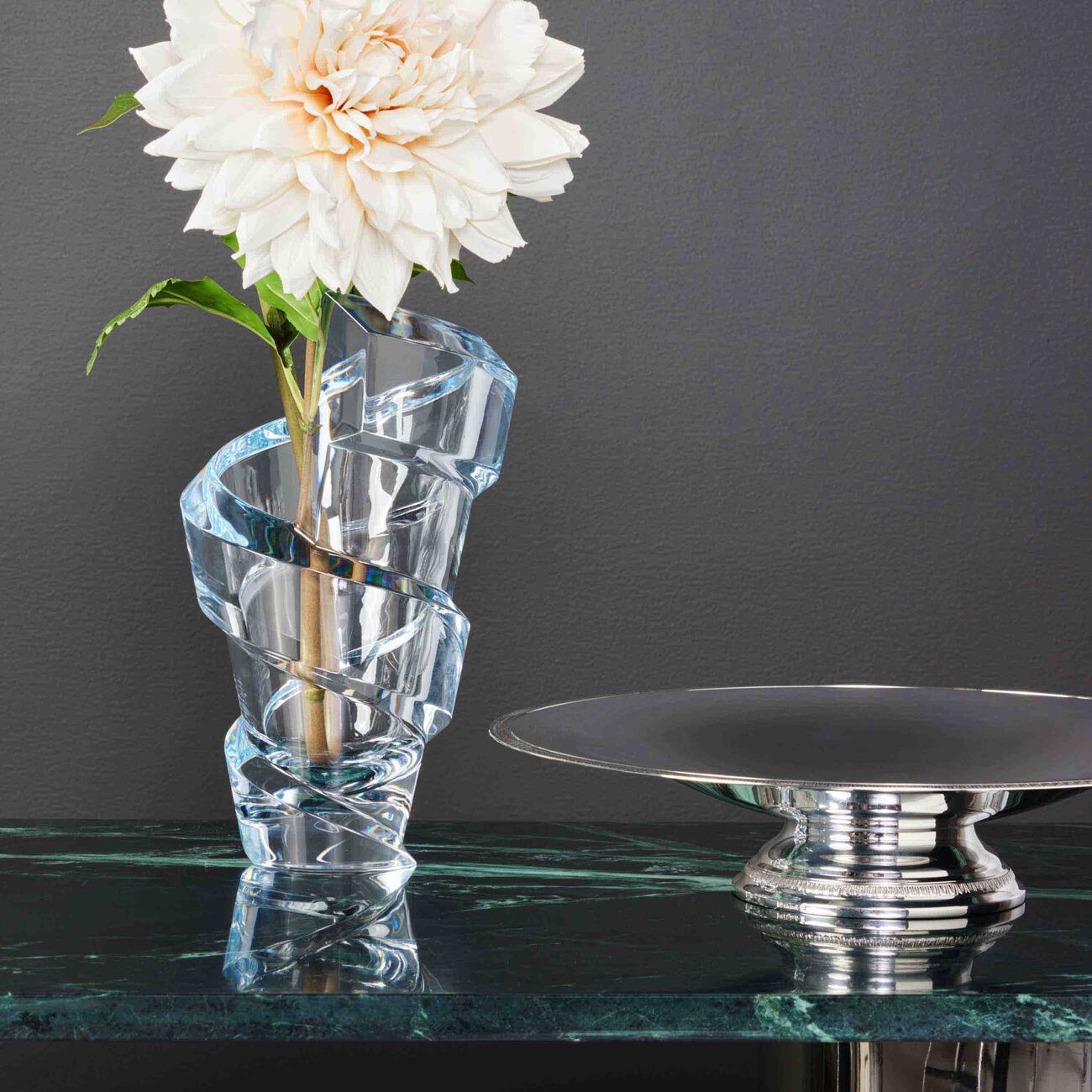 baccarat spirale vase medium clear