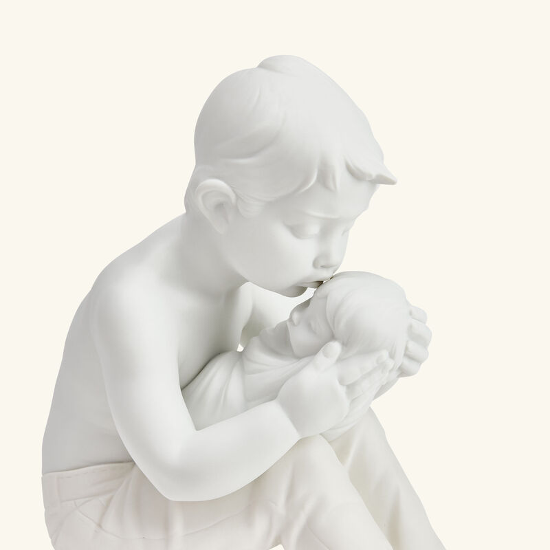 لادرو منحوتة ويلكام هوم تشيلدرن صغيرة بيضاء