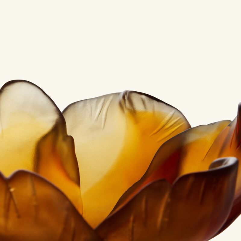 دوم قطعة ديكور مركزية توليب صفراء