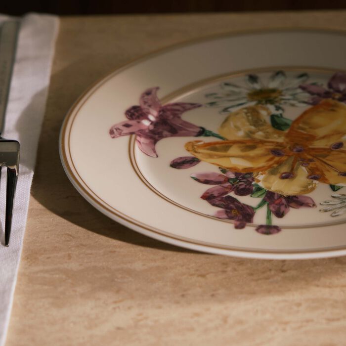 روزنتال طبق آيديليا المستدير للخبز والزبدة   18 سم   مزيّن بنقش على شكل باقة ورد