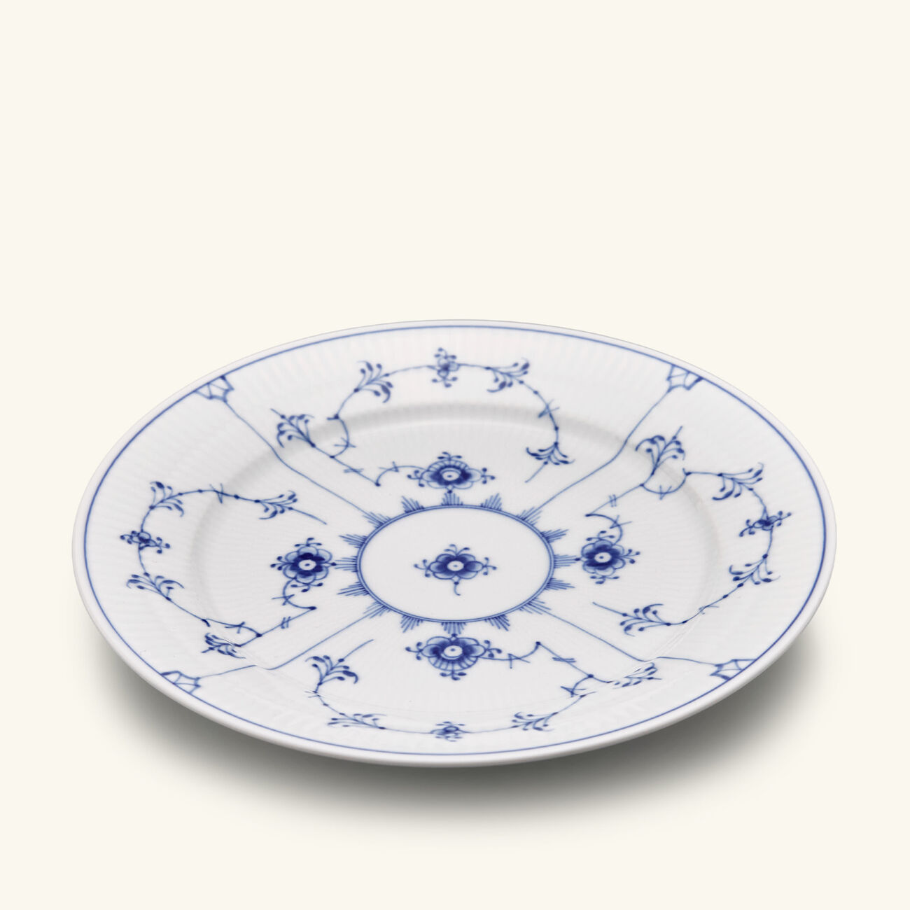 royal copenhagen blue fluted plain dessert plate round white 22cm