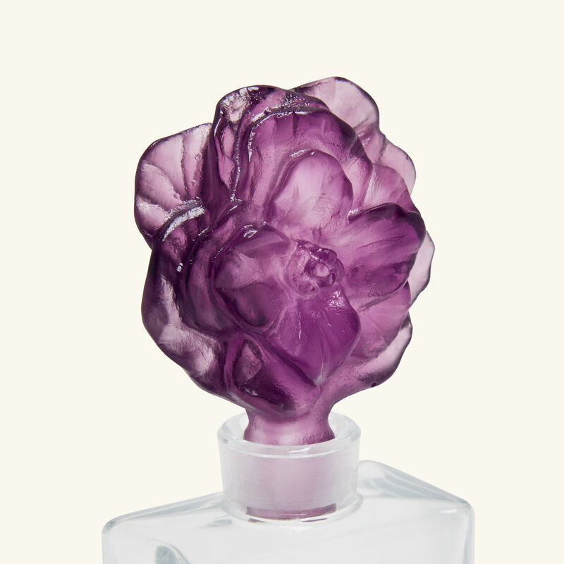 دوم زجاجة العطر كاميليا