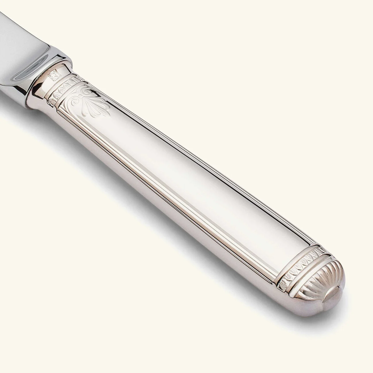 سكين الجبن مالميزون باللون الفضي كريستوفل سكين الجبن مالميزون باللون الفضي