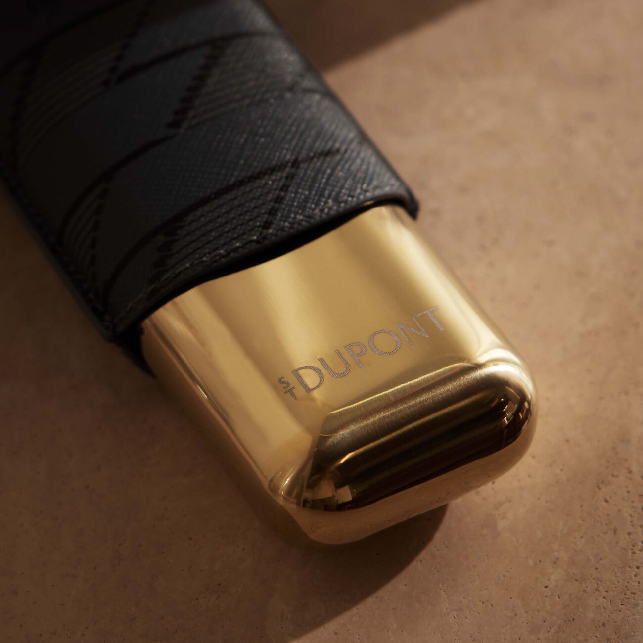 Monogram 1872 2 Cigar Case Black st dupont monogram 1872 2 cigar case black