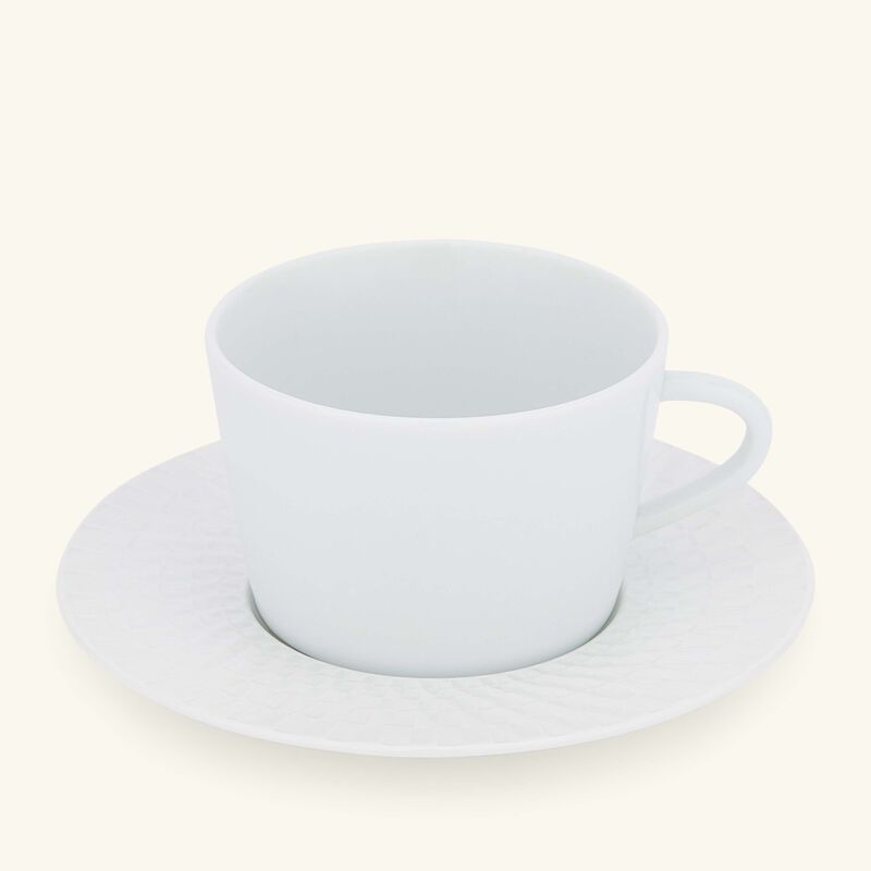 برناردو فنجان الشاي تويست مع صحنه أبيض