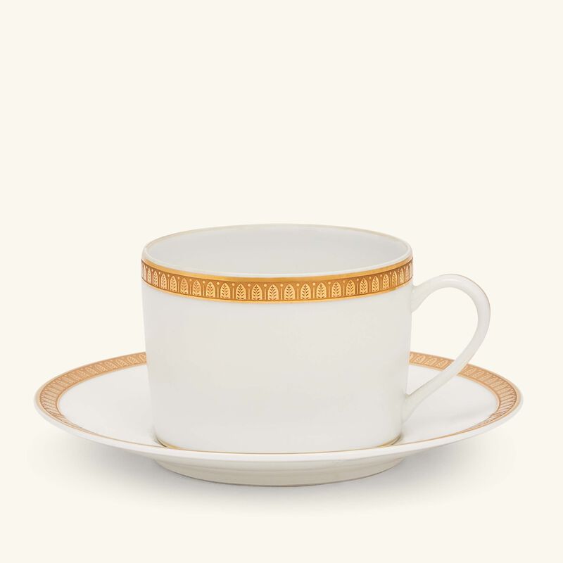 كريستوفل فنجان الشاي مالميزون مع صحنه باللون الذهبي