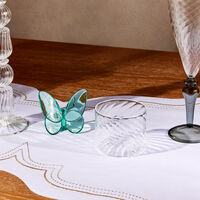 باكارا منحوتة بابيون لاكي على شكل فراشة صغيرة جدًا زرقاء