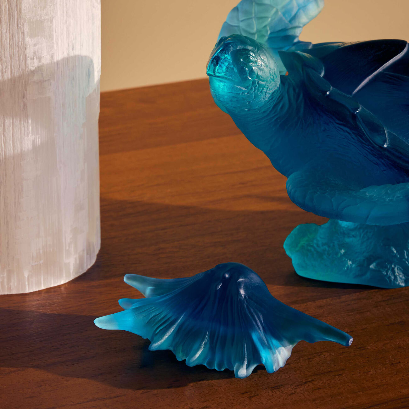 Mer de Corail Shell Figurine Mini Blue daum mer de corail shell figurine mini blue