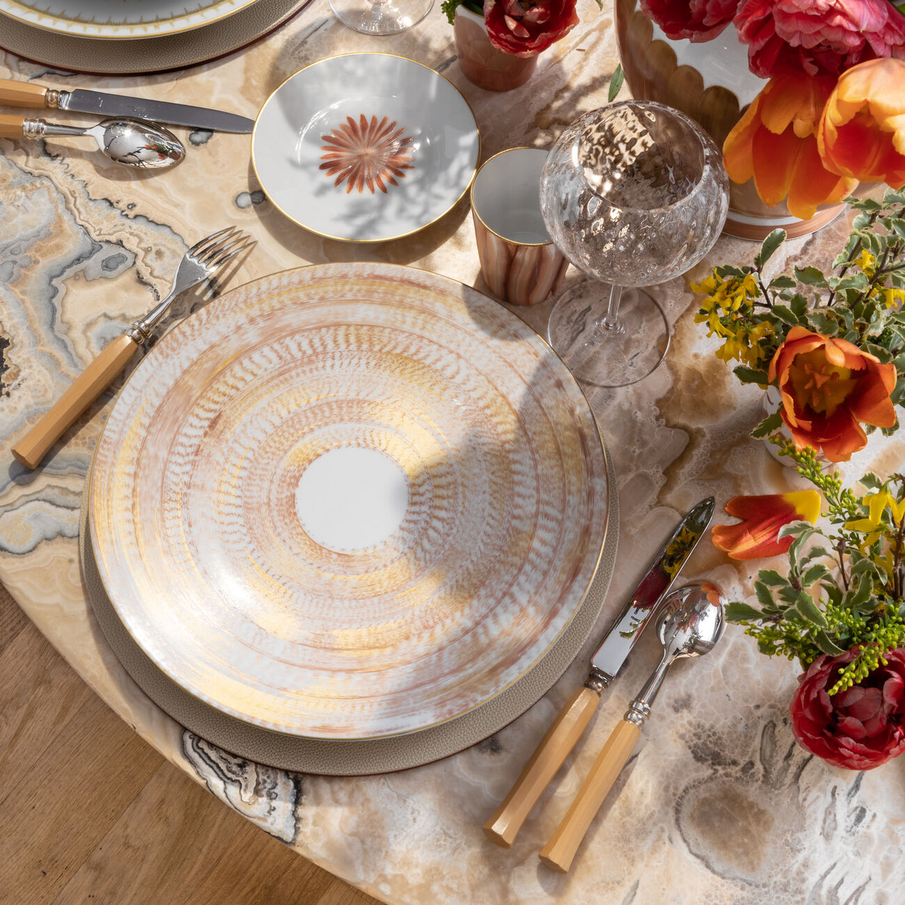 marie daage agate bicolore charger plate round pink 30cm