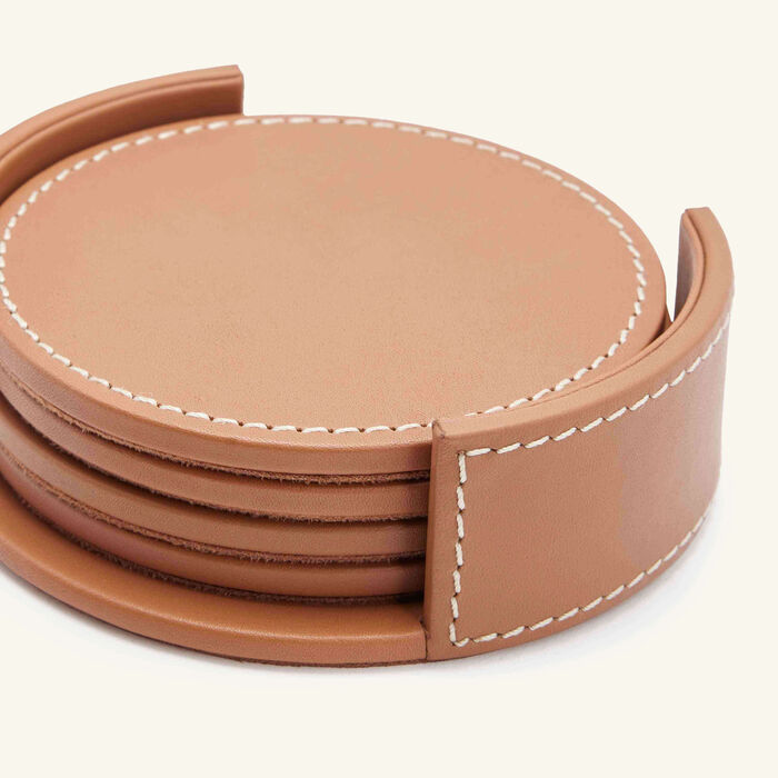 رالف لورين هوم طقم وايت المؤلف من 4 قواعد بنية للأكواب