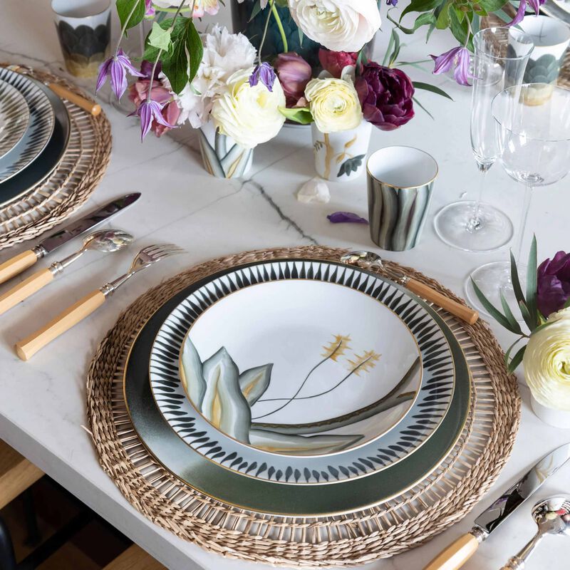 Handpainted Dessert Plate Round Green 21cm marie daage handpainted dessert plate round green 21cm