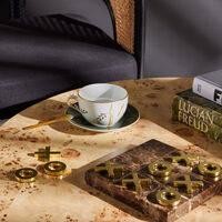 ماري داج كوب للفطور مع صحنه أخضر