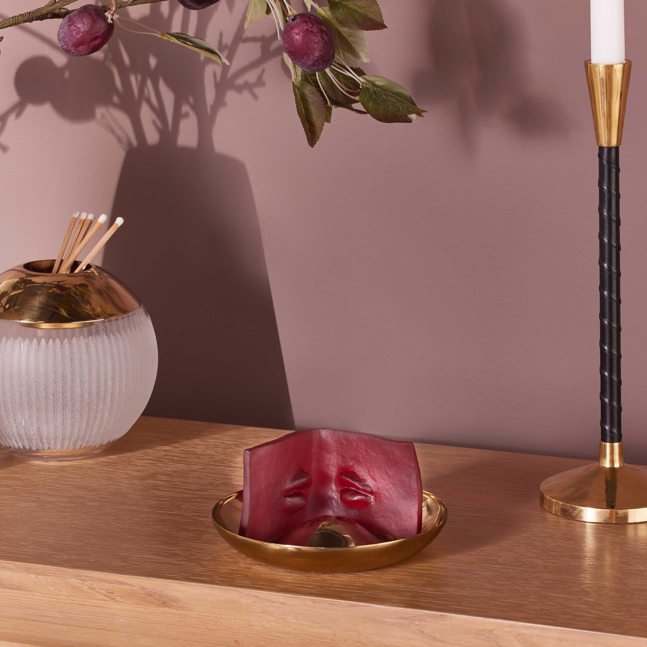 Le Livre du Baiser Figurine Small Red Limited Edition daum le livre du baiser figurine small red limited edition