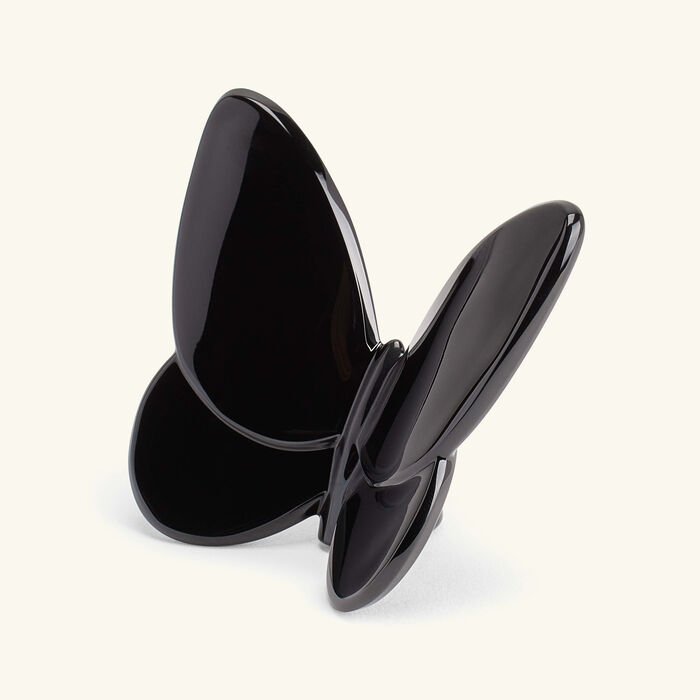 باكارا منحوتة بابيون لاكي على شكل فراشة سوداء صغيرة