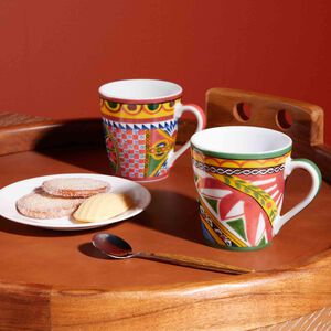 Set 2 Porcelain Espresso Cups with Saucers