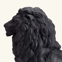 لادرو منحوتة الأسد المهيب الكبيرة باللون الأسود