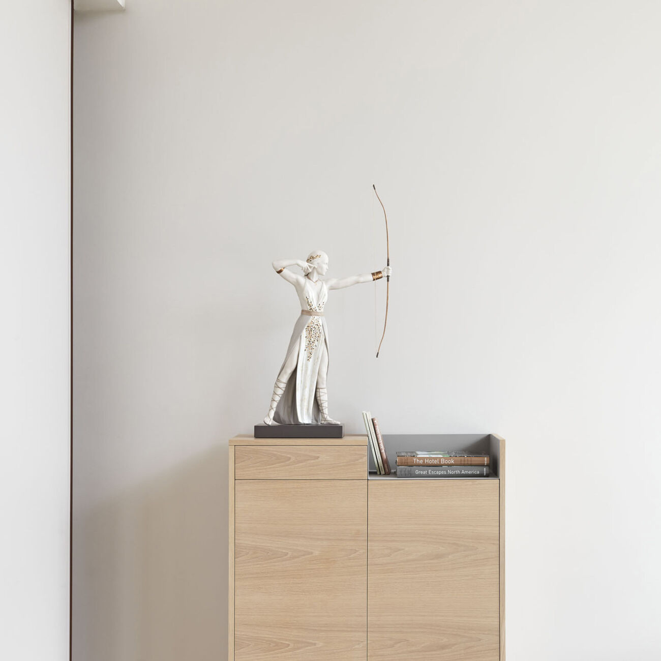 Diana Sculpture Small White lladro diana sculpture small white