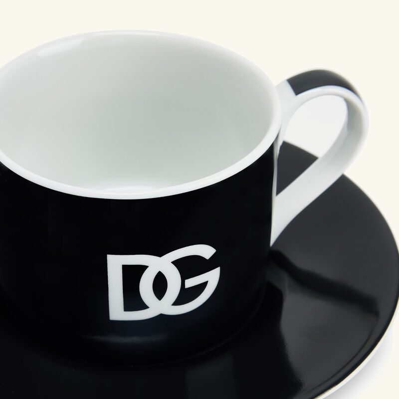 دولتشي أند غابانا كازا طقم دولتشي آند غابانا لوغو المؤلف من فنجانين للشاي مع صحنيهما باللون الأسود