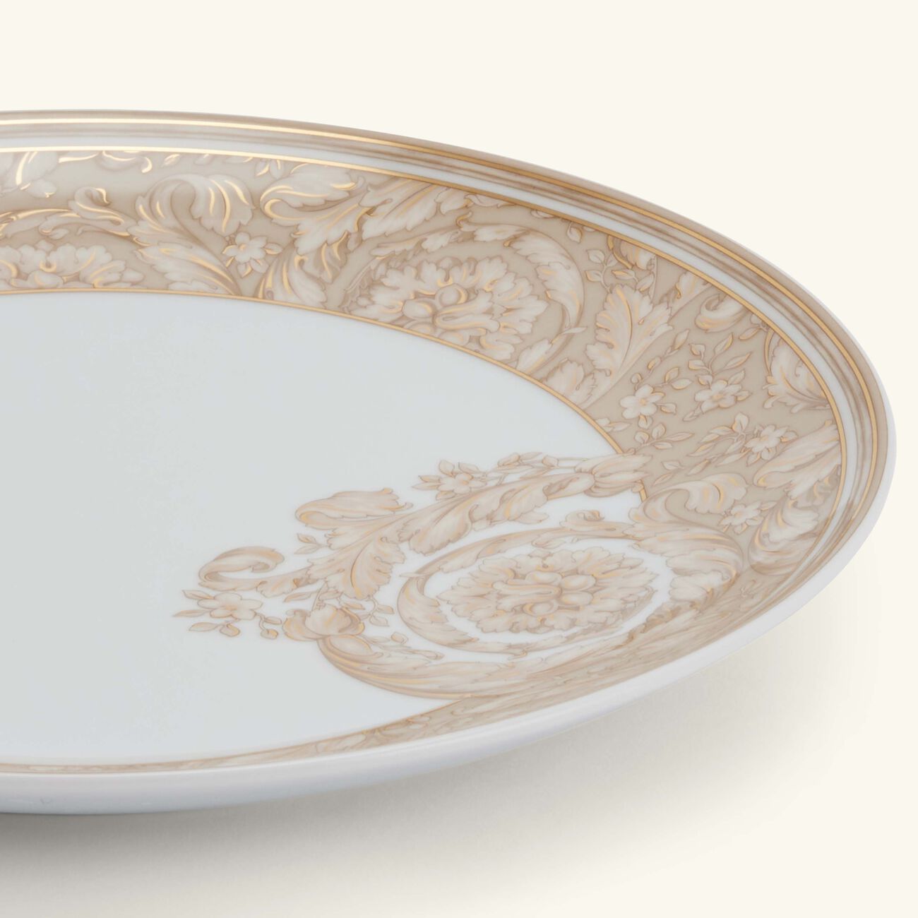 فيرساتشي طبق السلطة المستدير باروكو بلون البيج   21 سم