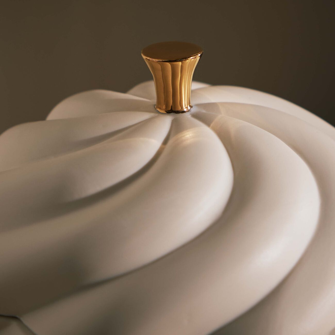 جوناثان أدلر علبة جنيف للديكور