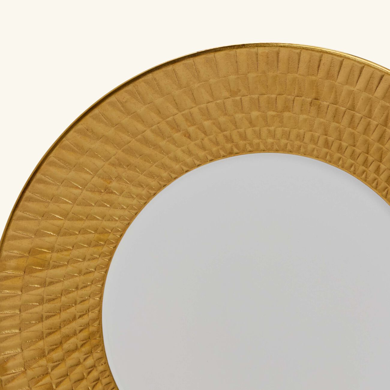 Twist Salad Plate Round Gold 21cm bernardaud twist salad plate round gold 21cm