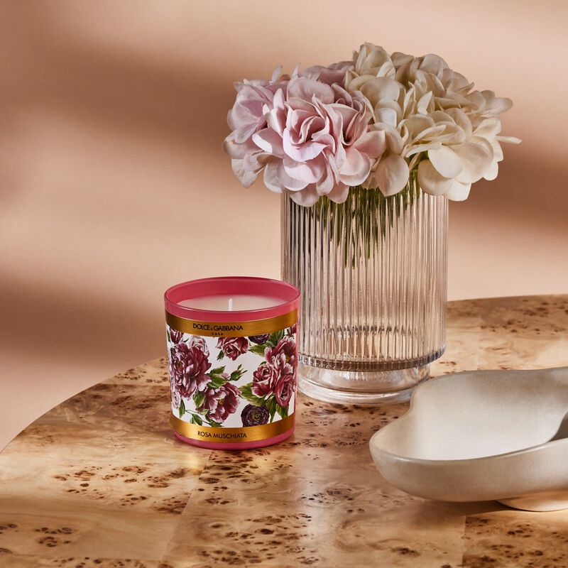 dolce gabbana casa rosa moschata candle
