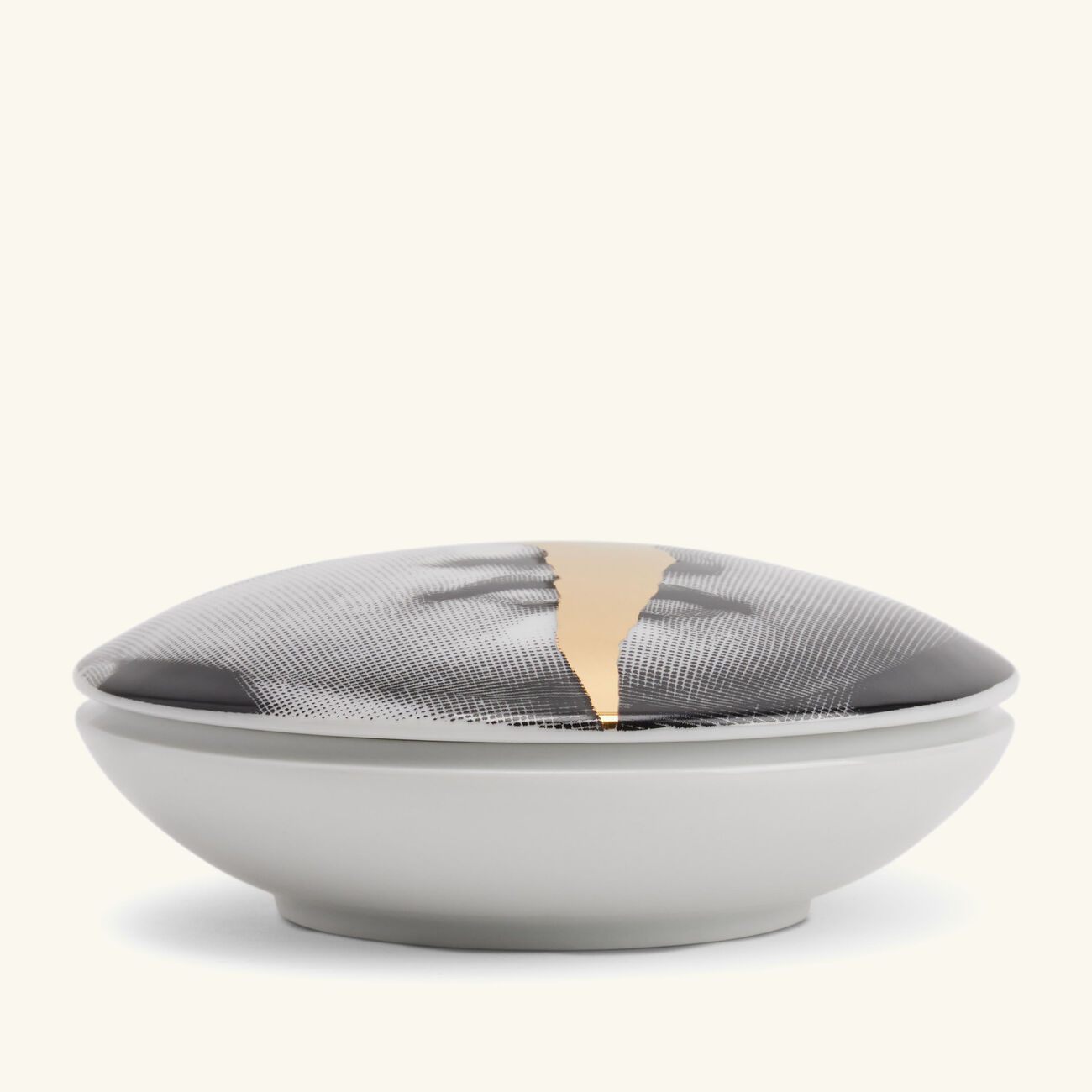 فورناسيتي صندوق تيما إي فاريازيوني 10 دائري