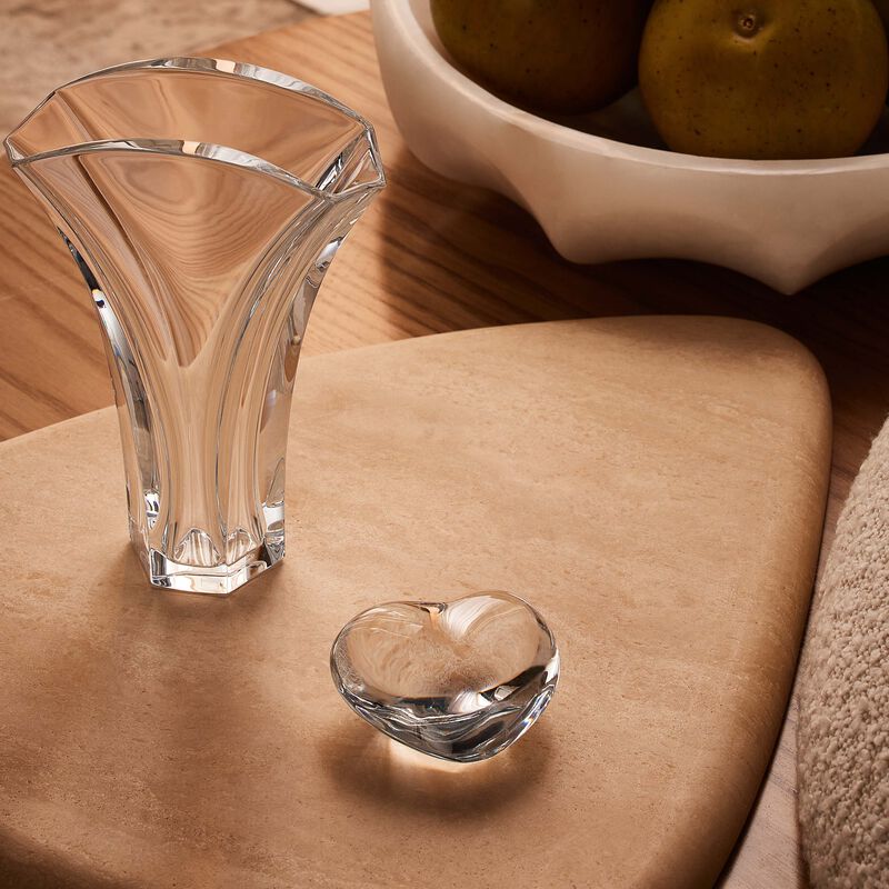 باكارا منحوتة كور آمور صغيرة شفافة