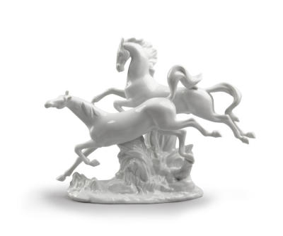 

Horses Galloping Figurine