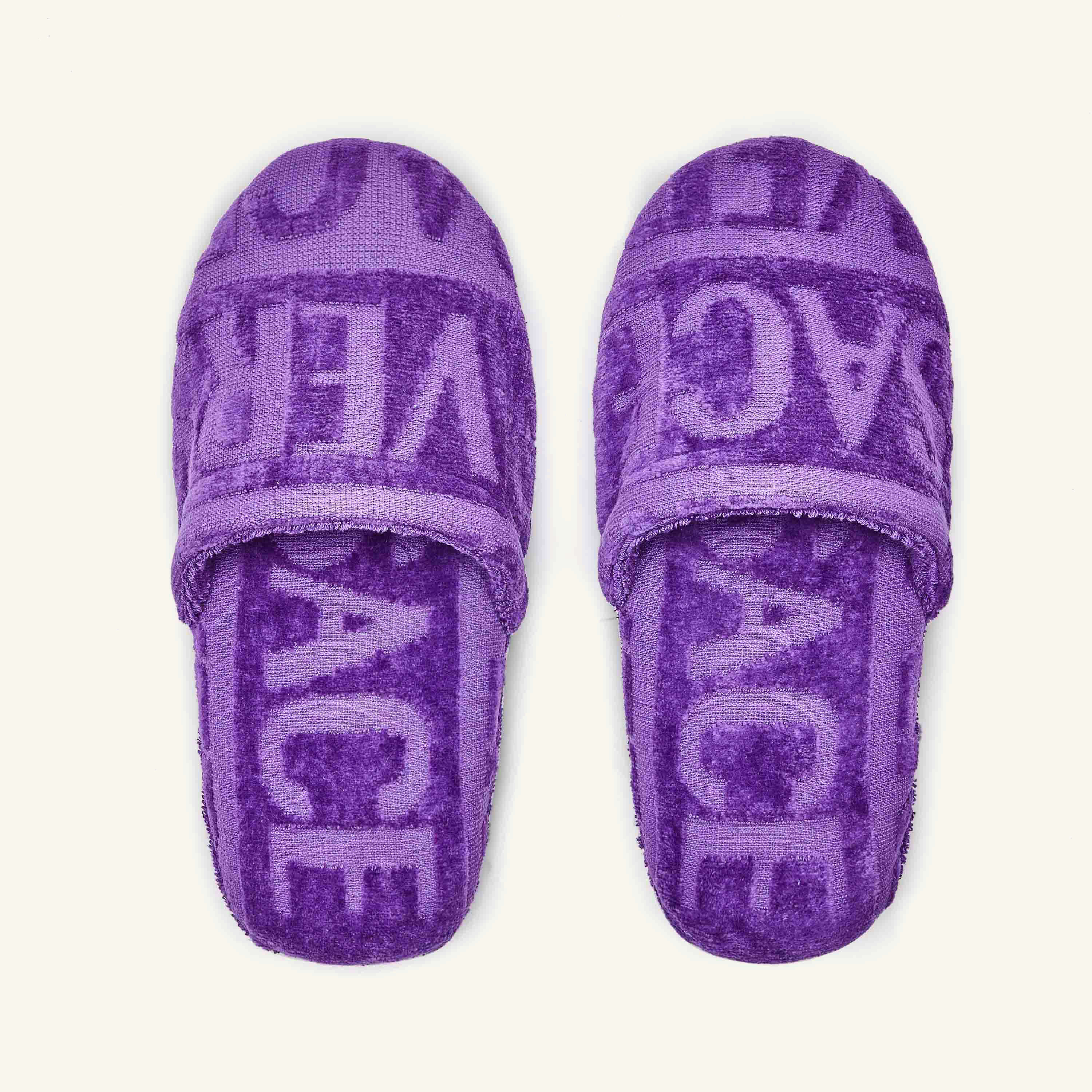 

Versace Allover Slippers - Extra Large