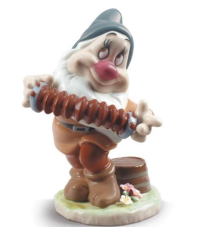 

Bashful Snow White Dwarf